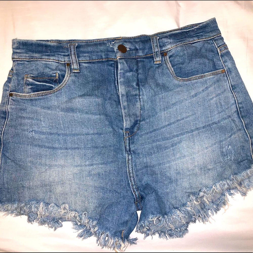 Chelsea & Violet Jean shorts